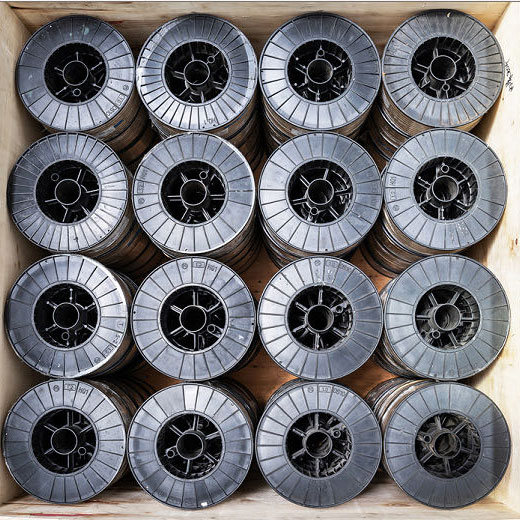 Суық илектелген тот баспайтын болаттан жасалған серіппелі жолақтар дегеніміз не және олар әртүрлі салалар үшін неліктен маңызды